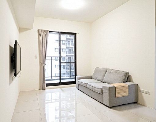 富宇世界花園屋主自租！全新未住，正三房雙衛雙陽台 - Image 2