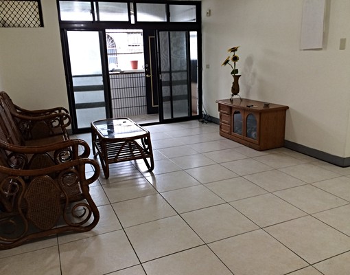 清大(採光)大3房+家電家具 - Image 1