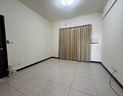 【中信王牌團隊】🍎莊敬學區~可租補~方正漂亮3房車~ - Image 4