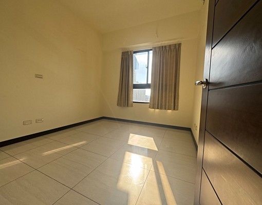 【中信王牌團隊】🍎莊敬學區~可租補~方正漂亮3房車~ - Image 6