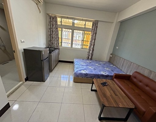 房東自租可租補中壢健保局旁 - Image 2