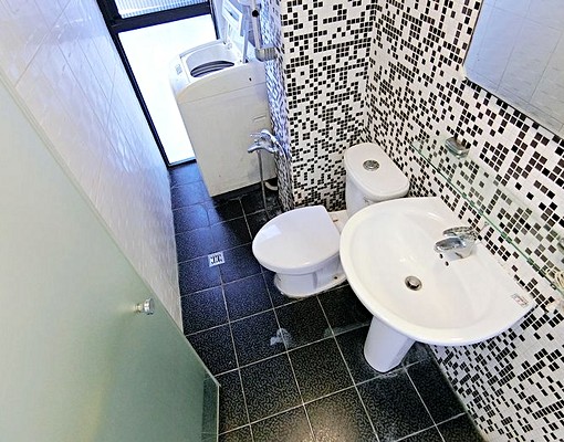 勤美綠園道☘電梯☘精品高雅大空間☘流理台木地板☘陽台獨洗曬 - Image 9