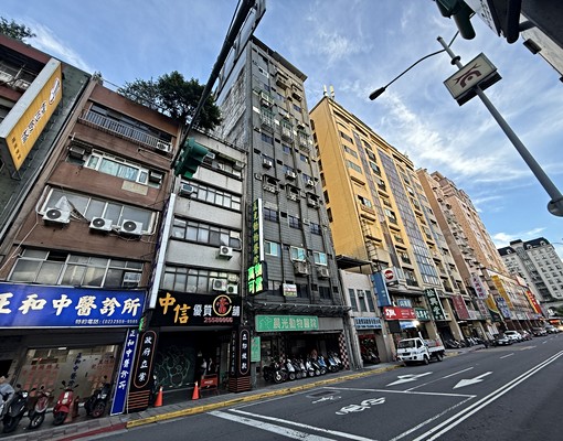 重慶北路二段辦公