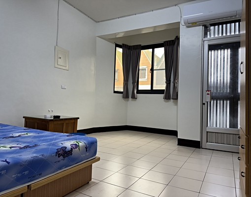 橋科翻新透天整棟出租交通超便利 - Image 3