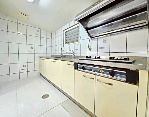 👍一樓美寓，三房，門前車位，近宜蘭轉運站、陽明醫院、夜市 - Image 9