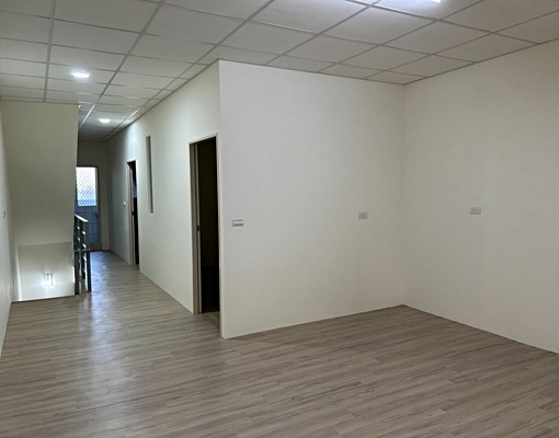 義成透天，全新裝潢，大空間好利用，學區地段，生活機能佳。 - Image 4