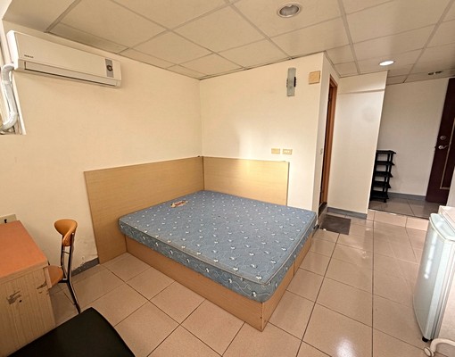 新埔捷運，一皮箱入住分租套房 - Image 5