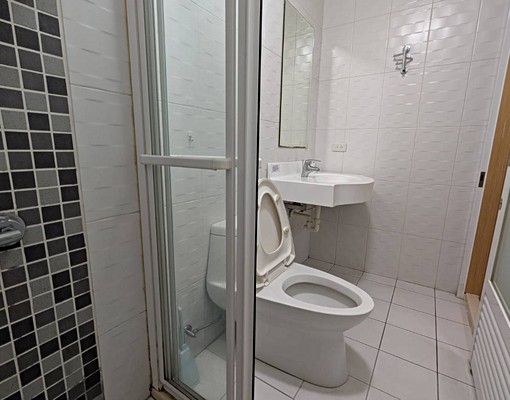 近清大,光復中學,公道五路優雅套房 - Image 7