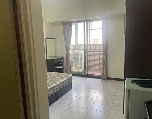 雙租補/可入籍/管理室/子母車/電梯/陽台大套房 - Image 1