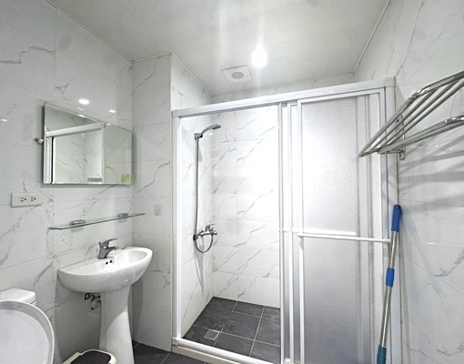 菜寮捷運~集美學區~高檔裝潢~電梯3房2衛高樓景觀~可租車位 - Image 6