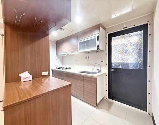 市政LV✨平面車位✨家具電全配✨可租補✨電梯管理員✨ - Image 4