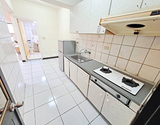 ⭐嶺東◾超划算⭐3房全配◾室內超大◾含平車含管◾可雙租補入籍 - Image 8