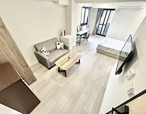 中教大👑雙租補👑陽台獨洗曬👑流理台👑報稅👑衛浴開窗 - Image 1