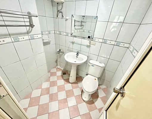 巨無霸空間✨可租補✨採光極佳✨無可挑剔✨免爬梯 - Image 15