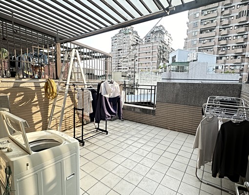 近中興大✅可雙租補/共洗曬/大間採光✅免爬高 - Image 9