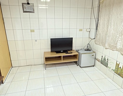 新坡街上套房出租近公車站超商生活機能佳 - Image 8