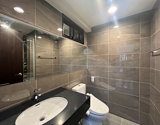 蚵仔寮漁港兩雙人房平面車位近高雄大學後勁捷運夜市家樂福全聯 - Image 4