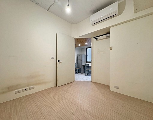 逢甲商圈❤️可租補❤️衛開窗❤️裝潢大1房/可車位❤️含管 - Image 13