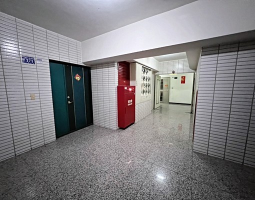 A+✨舒適✨乾淨✨真秒殺⭐租補戶籍都來⭐台水電特惠急出租~~ - Image 3