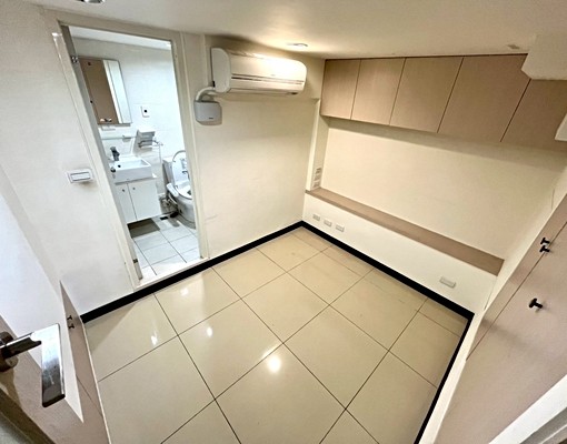 🏠士林🌟獨洗曬🌟乾濕分離🌟台水電🌟包裹垃圾代收🌟 - Image 9