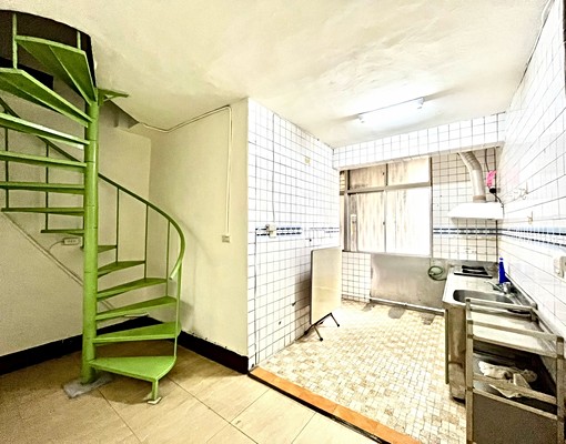 板新站☀️可貓咪四房兩廳☀️4+5樓大空間☀️可供傢俱誠可議 - Image 9