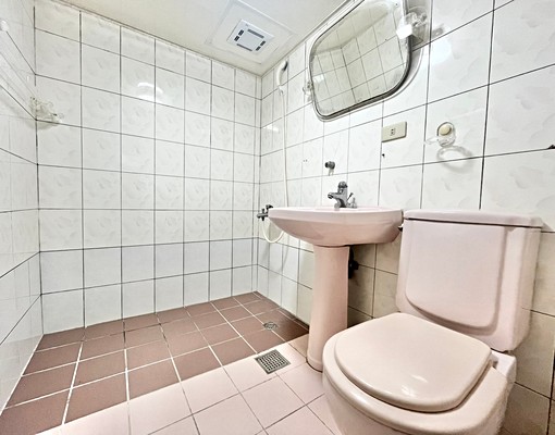 [[出租]]竹南國正大地大3房 - Image 8