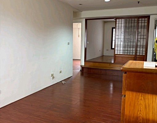 樹孝商圈生活機能佳近74交流道可租補 - Image 1