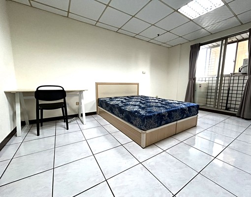 租補電梯陽台套房【台電獨洗曬】鄰美術館.向上路.五權路商圈 - Image 4