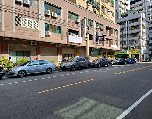 超吸睛🌞宜居宜店/高cp🌞正15米新生路~三房+平車 - Image 1