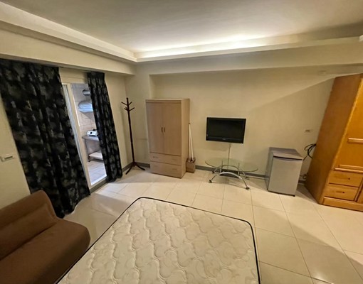 超秒殺大套房/可租補/小廚房可伙/獨洗曬 - Image 1