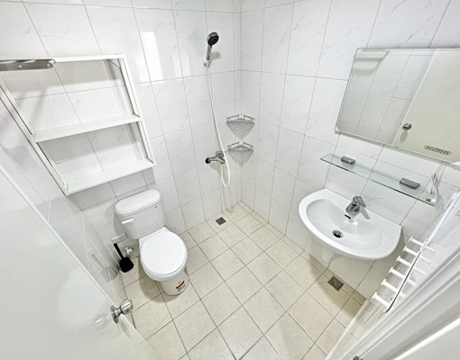 電梯舒適套房⭐採光佳⭐近好多⭐格局方正⭐一層兩戶 - Image 3