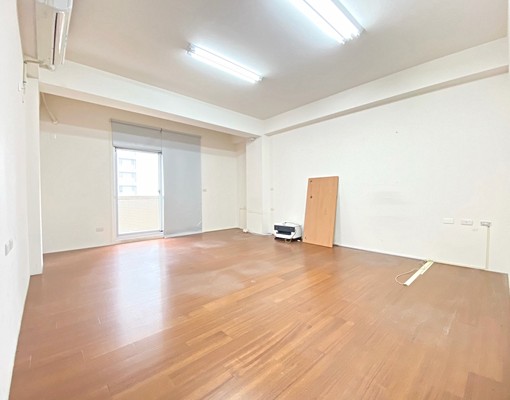 正忠勇路✨電梯店面✨門前可停車 - Image 11