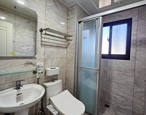 輕屋齡烏日小資兩房配平面車位～附家俱熊熊揪你看好房 - Image 6