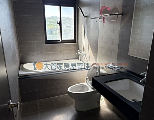 超大空間美景4房(附平面車位) - Image 3