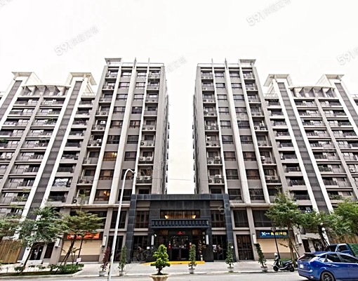 明日城✨金山街優質社區一卡皮箱入住✨含管含車 - Image 1