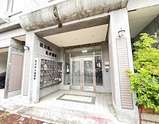 代PO-屋主自租近竹科/金山/活力館3次頂樓/樓中樓 - Image 4