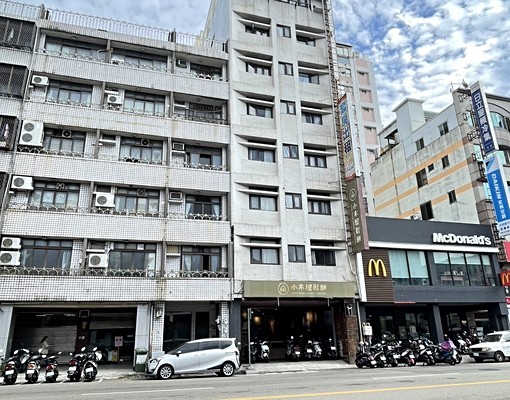 台中路鬧區顯眼雙透店 - Image 2