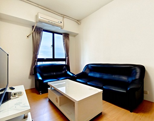 台中火車站租邊間2房+平面車位 - Image 4