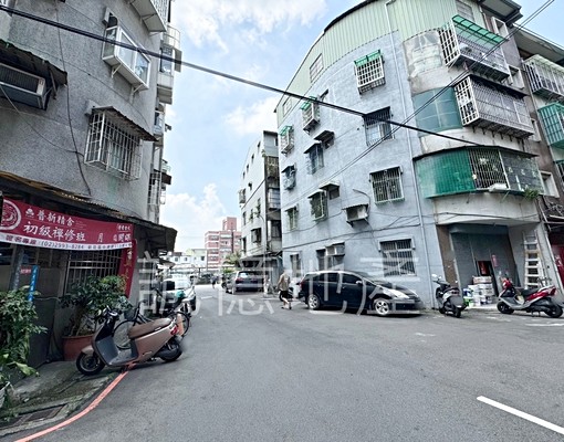 ★新莊路大面寬一樓★ - Image 3