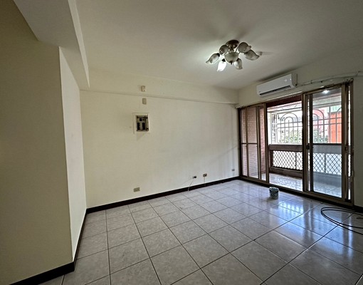 嘉暘/免仲/可補助/鶯歌電梯三房 - Image 1