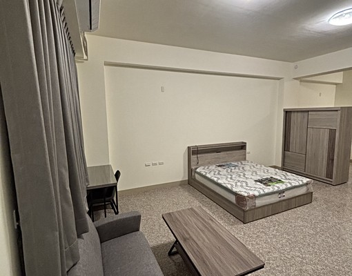 近遠百商圈竹北電梯獨立陽台大套房 - Image 2