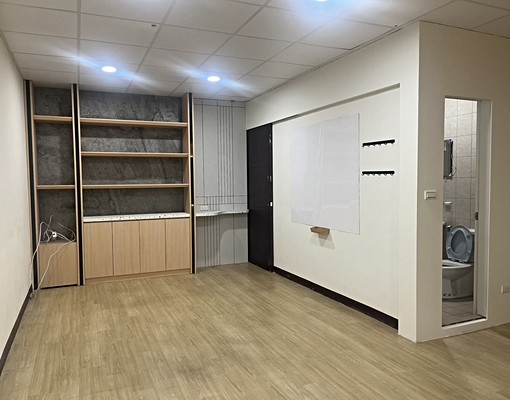 臨路透天!可住:可廠登,可當店面,機能方便! - Image 7