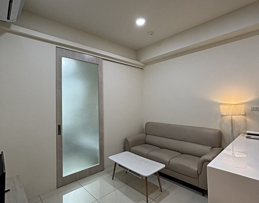 秒殺超美兩房平車💛可租補💛系統櫃傢俱電全配 - Image 2