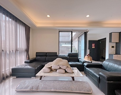 藝文特區精華商圈竹成大和3房車 - Image 3