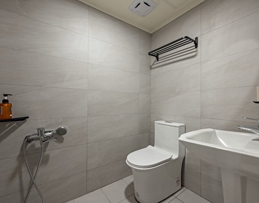 逢甲社區獨立門進出樓中樓3房3衛含管含車位 - Image 5