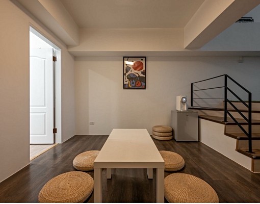 逢甲社區獨立門進出樓中樓3房3衛含管含車位 - Image 3