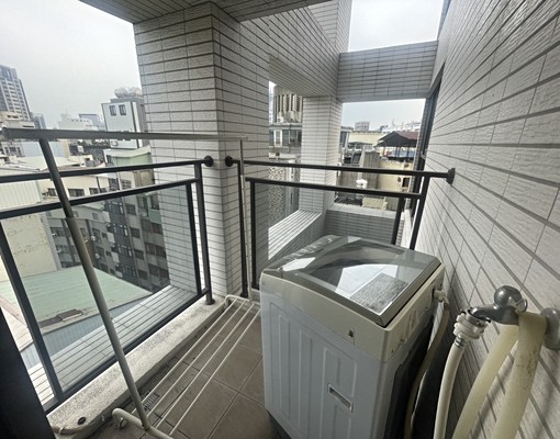 🔥中區近第二市場🔥電梯套房🔥含機車位🔥可租補 - Image 4