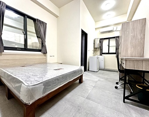 國三中興交流道溫馨套房 - Image 1