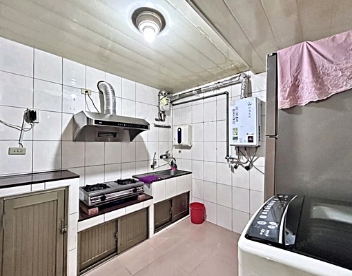 超值❗可租補❗免爬高❗仁愛街四房公寓 - Image 9