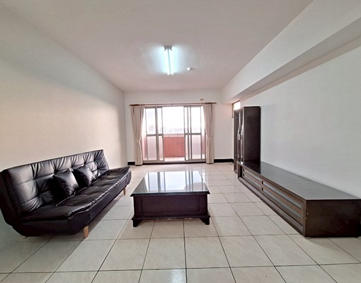 屏東高中景觀出租3房大樓 - Image 1